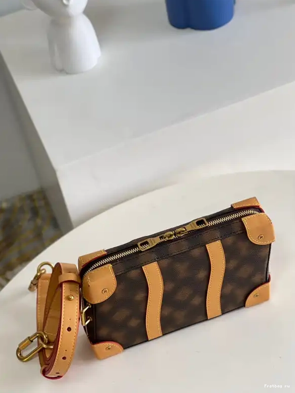 First bag ru LOUIS SOFT TRUNK VUITTON 0518
